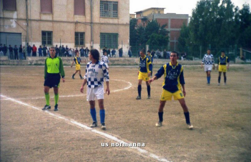 2002p83004_tn_tm.jpg