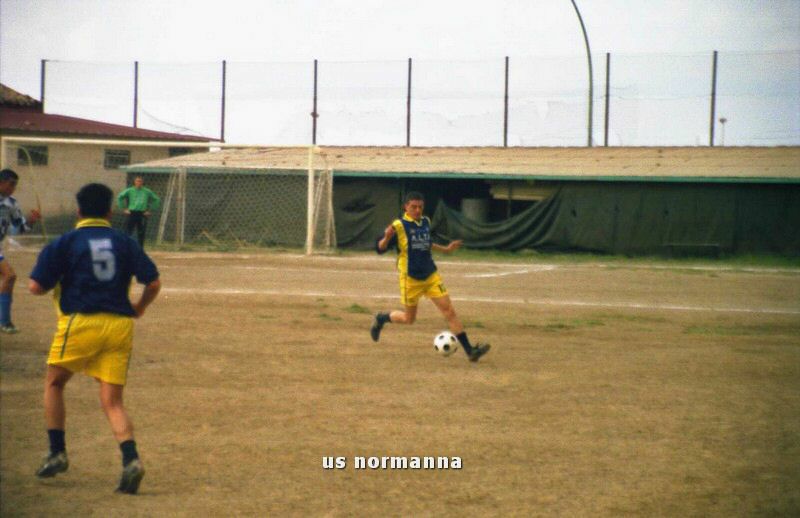 2002p83022_tn_tm.jpg