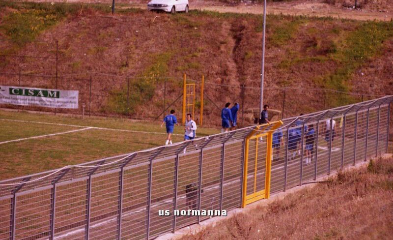 040314p003_tn_tm.jpg
