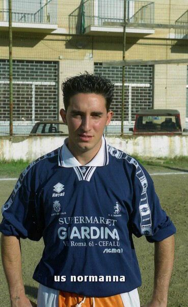 1999p45008_tn_tm.jpg