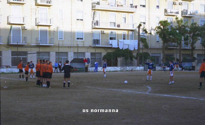 1999p45022_tn_tm.jpg