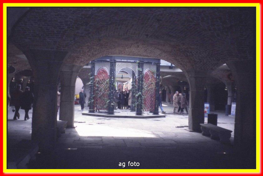 1992p06021_tn.jpg